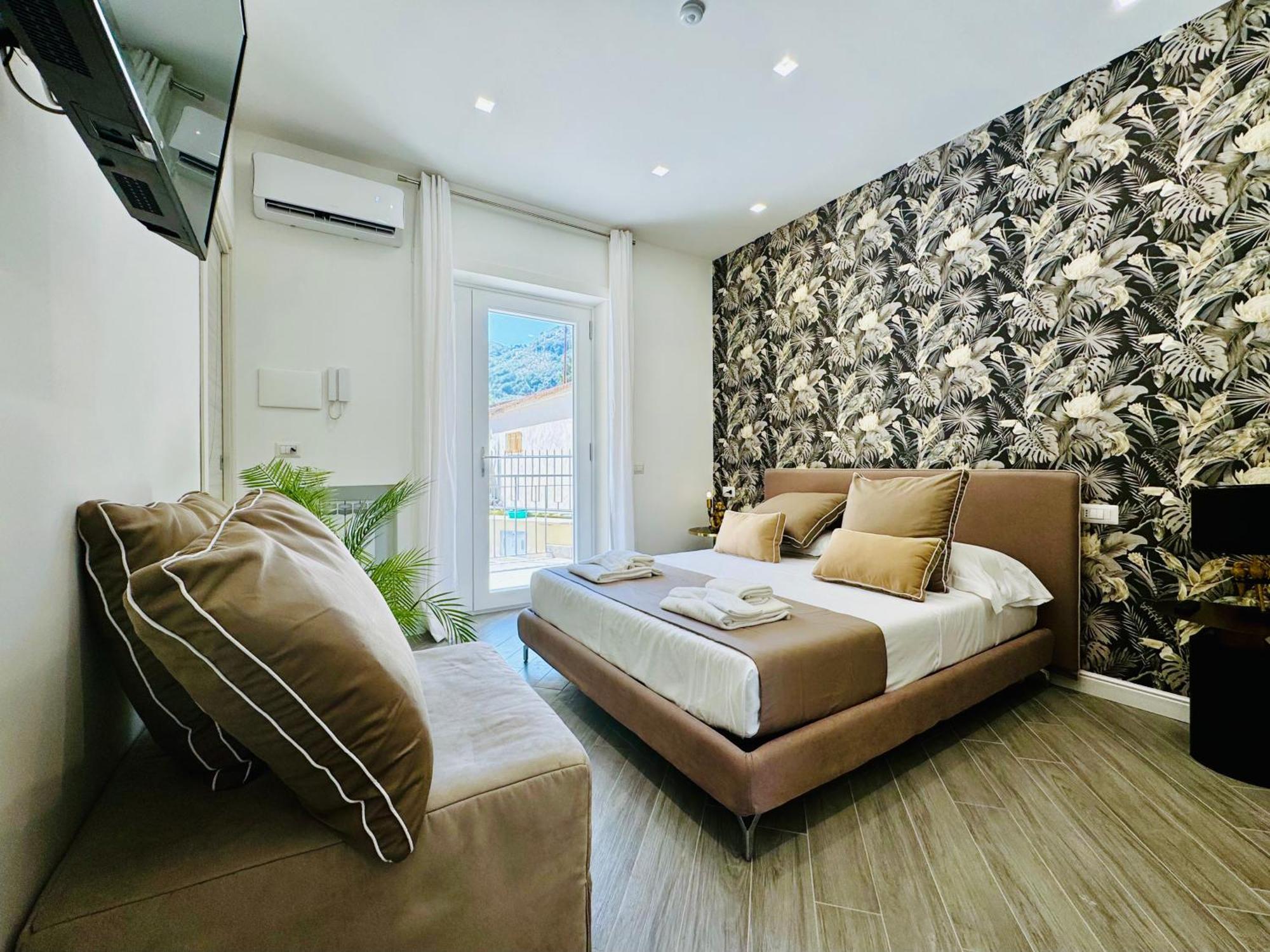 Yourhome - Santa Lucia Rooms 索伦托 外观 照片