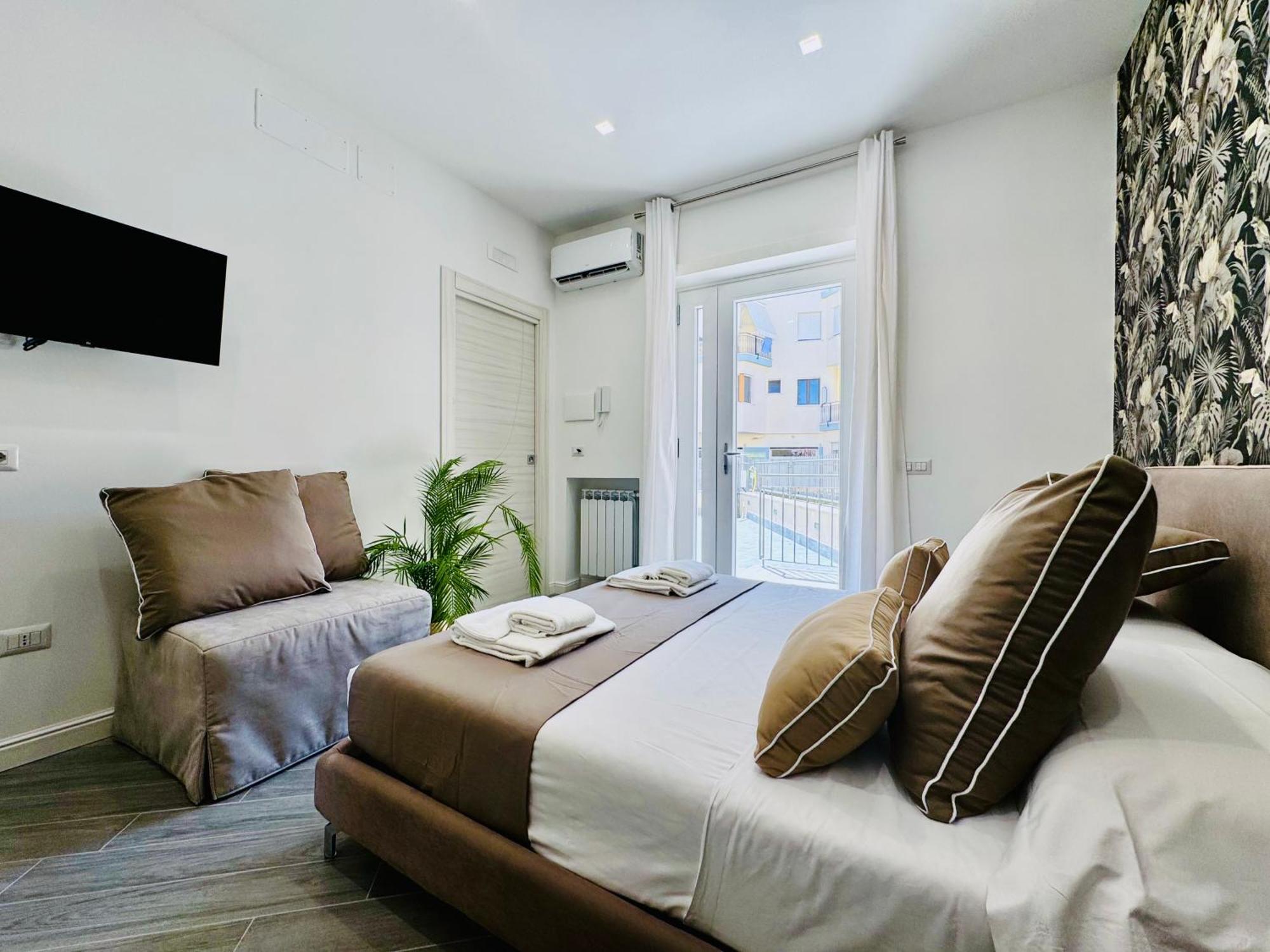 Yourhome - Santa Lucia Rooms 索伦托 外观 照片