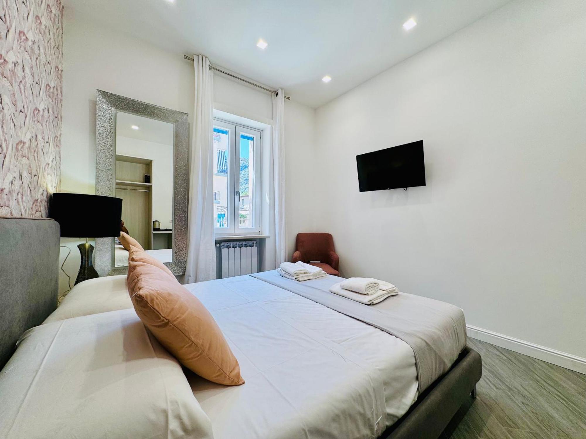 Yourhome - Santa Lucia Rooms 索伦托 外观 照片