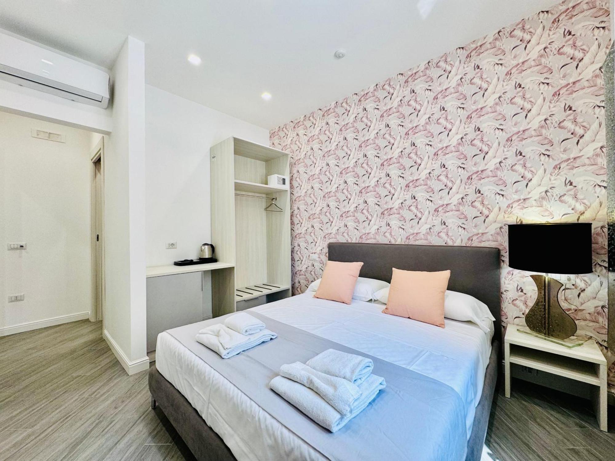 Yourhome - Santa Lucia Rooms 索伦托 外观 照片